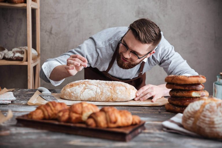 Success with a Business Idea: Combining Handiness and Art